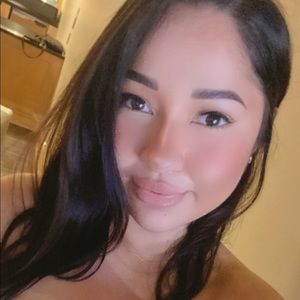 Meet your Posher, Justine